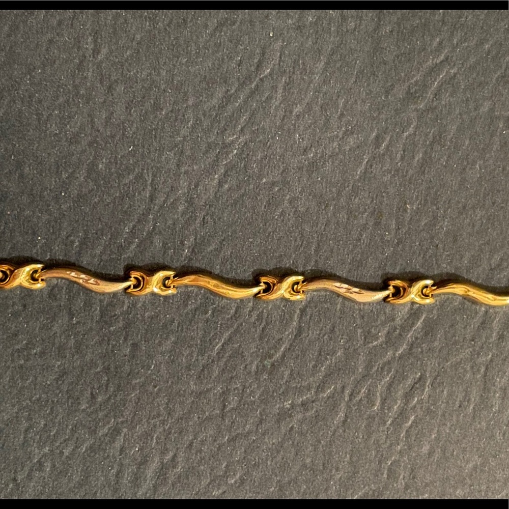 14 karat gold bracelet